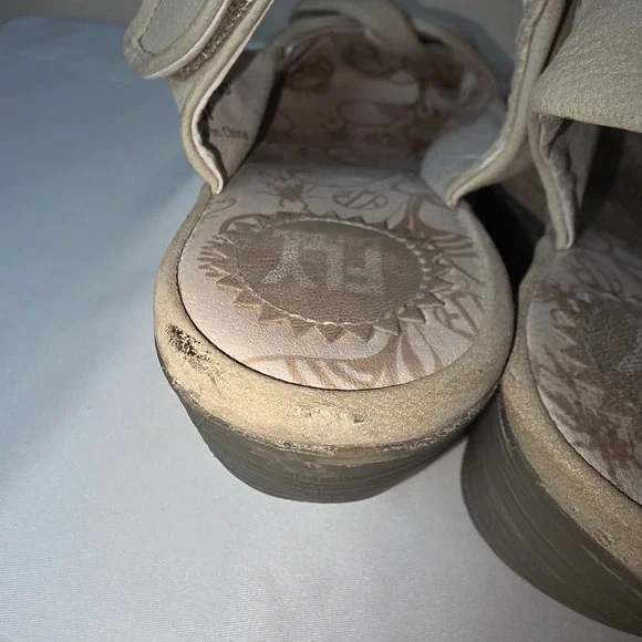 Fly London Yala Beige Leather Wedge Platform Sandals Womens 37 P500124035 - Picture 6 of 8